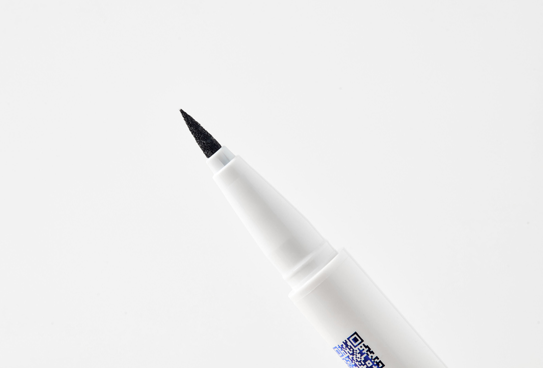 B.COLOUR PROFESSIONAL Double-ended Shimmering Eye Pencil & Liner Capsule 02, Blue sapphire 0.36 g B.COLOUR PROFESSIONAL Double-ended Shimmering Eye Pencil & Liner Capsule