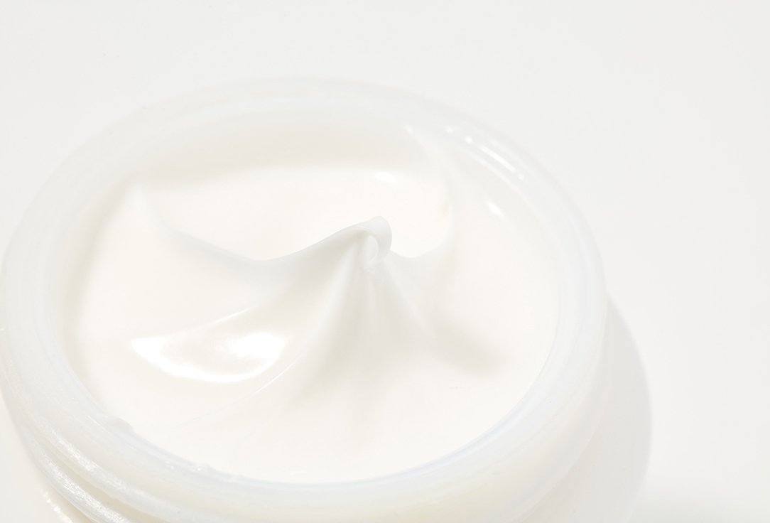 La Mer Anti-Aging Light Face Cream The Moisturizing Soft Cream