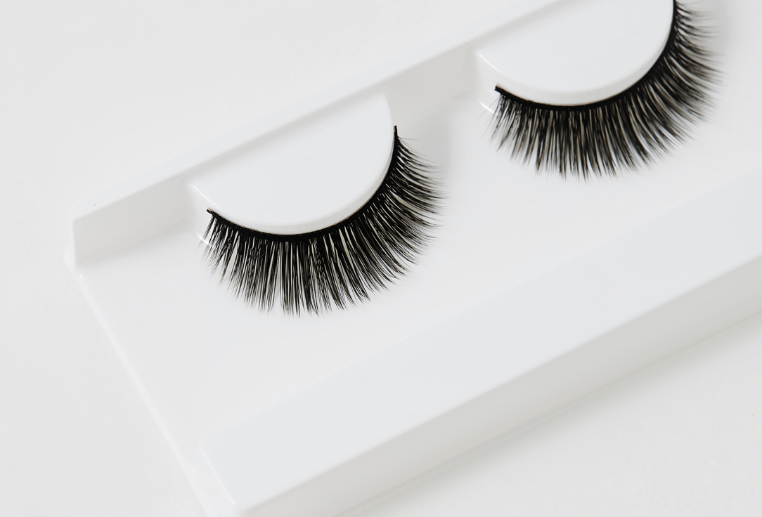 Stellary False eyelashes with glue Starlette