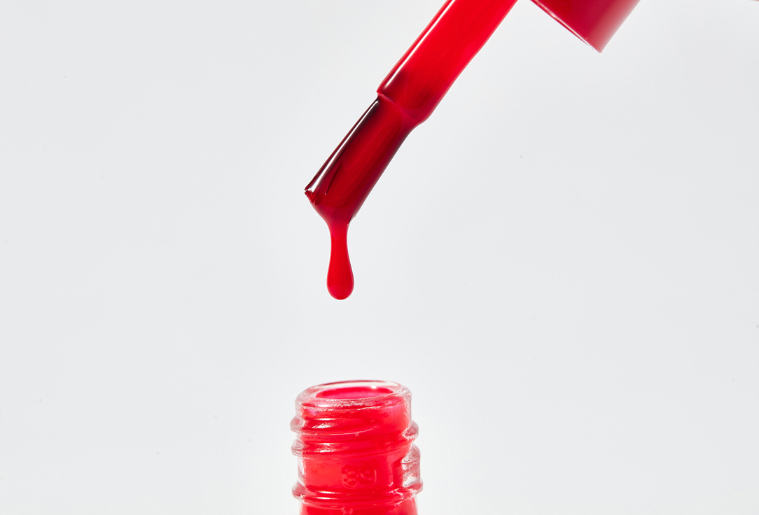 essence Glossy, fast-drying gel-effect nail polish Gel Nail Colour