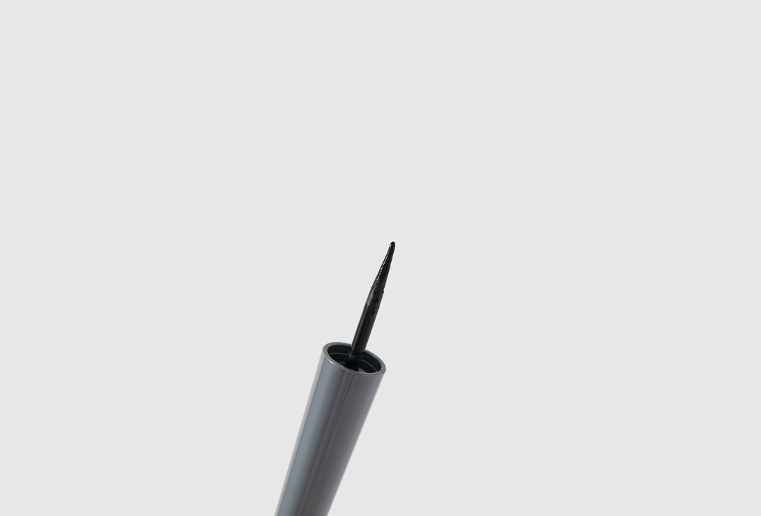 ALIX AVIEN Matte Liquid Eyeliner Black Matte Dipliner Black 2.5 ml ALIX AVIEN Matte Liquid Eyeliner Black Matte Dipliner