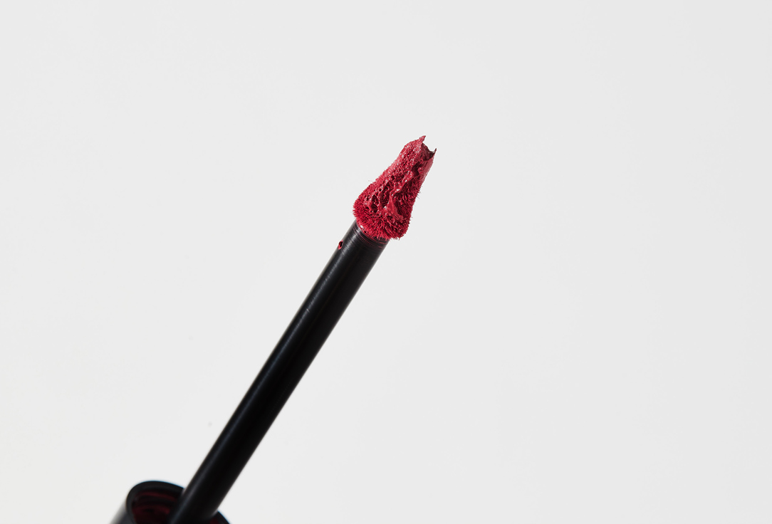 Radiant Professional Make-Up Liquid Lipstick Matt Lasting Lip Color 33, Exquisite plum 9 ml Radiant Professional Make-Up Liquid Lipstick Matt Lasting Lip Color