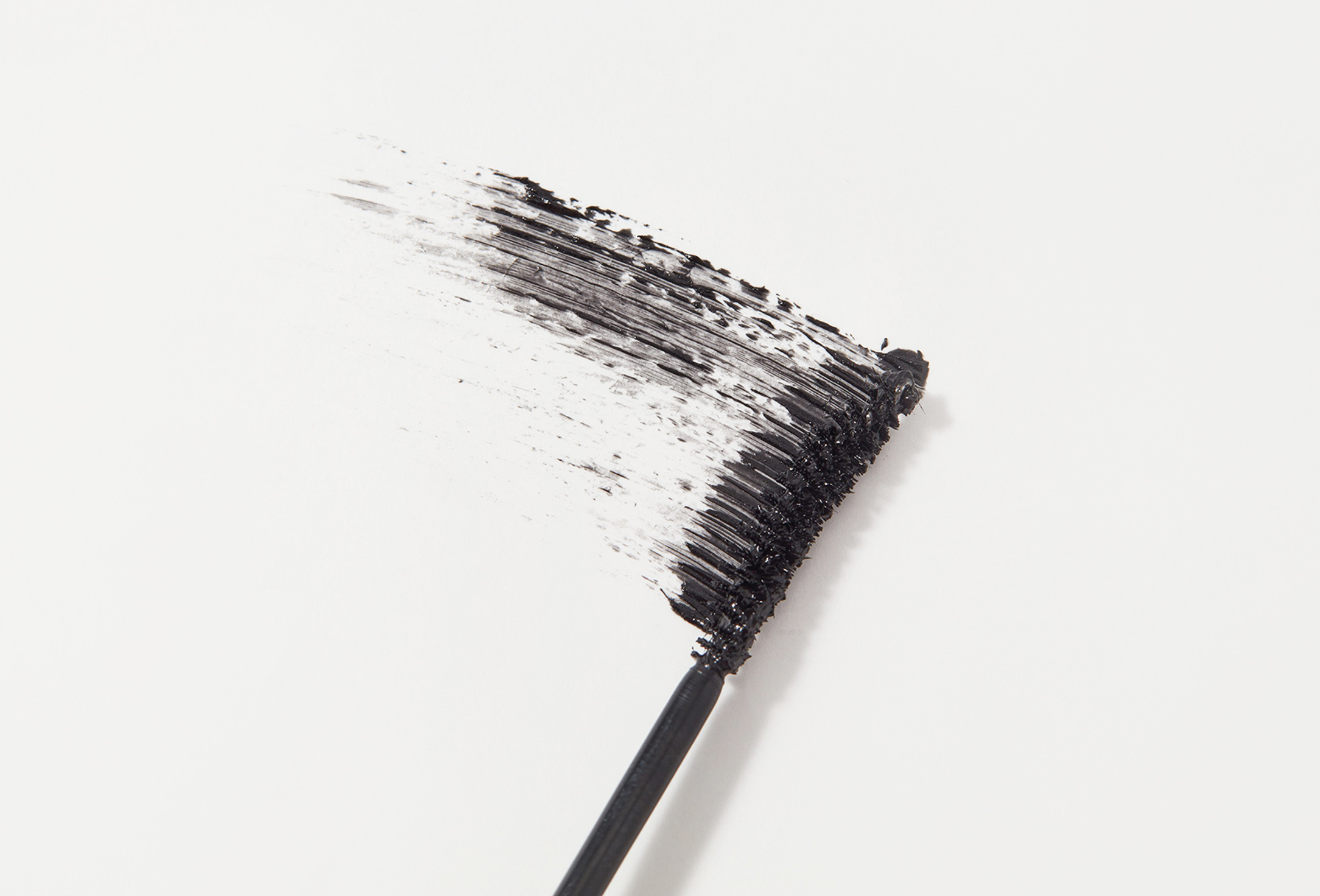 Thim Long-lasting eyelash lengthening mascara Hypoallergenic and long-lasting 01 10 g Thim Long-lasting eyelash lengthening mascara Hypoallergenic and long-lasting