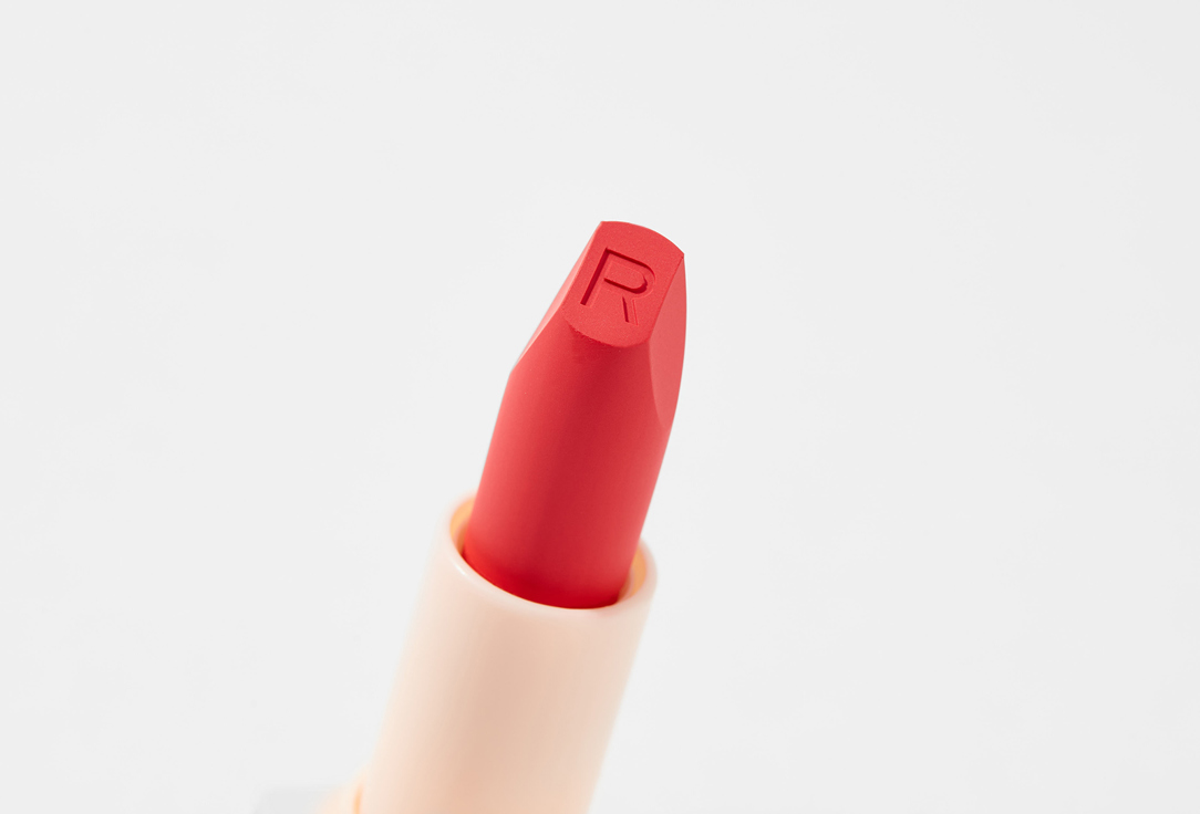 MakeUp Revolution ПОМАДА ДЛЯ ГУБ ALLURE SOFT