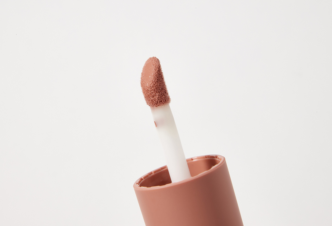 3INA Liquid Matte Cream The No-Rules Cream 658, Light neutral brown 8 ml 3INA Liquid Matte Cream The No-Rules Cream