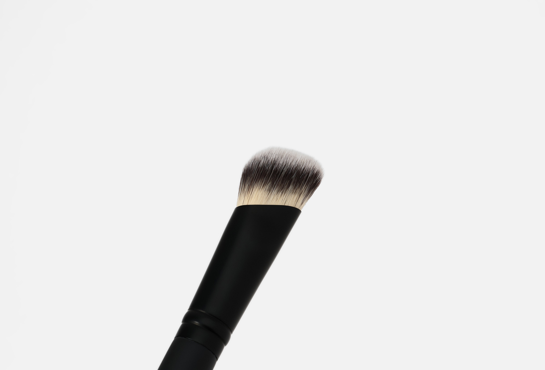 RODIAL Concealer Brush Concealer Brush