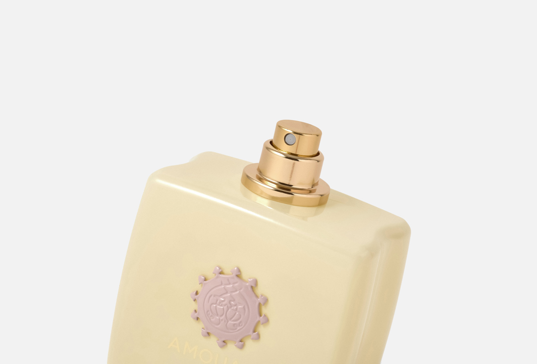 أمواج ماء عطر أشور
