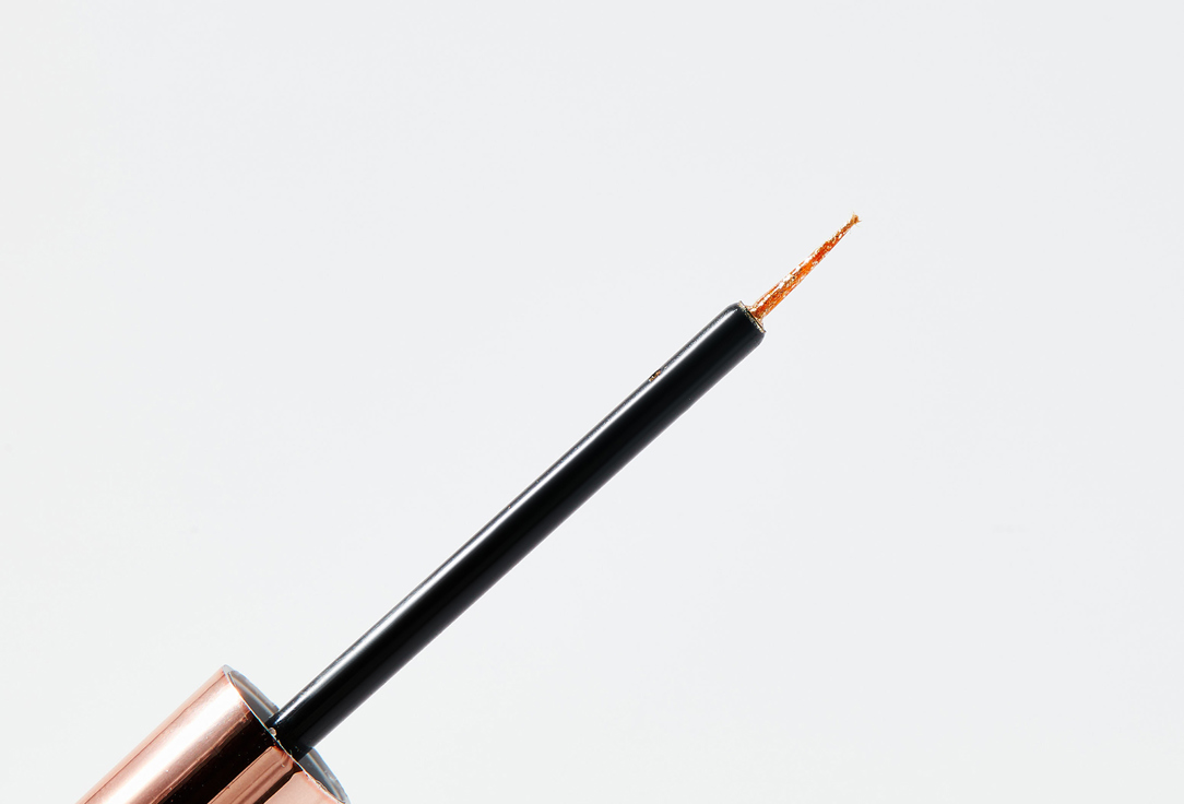 Divage Liquid Eyeliner Shimmer & Shine
