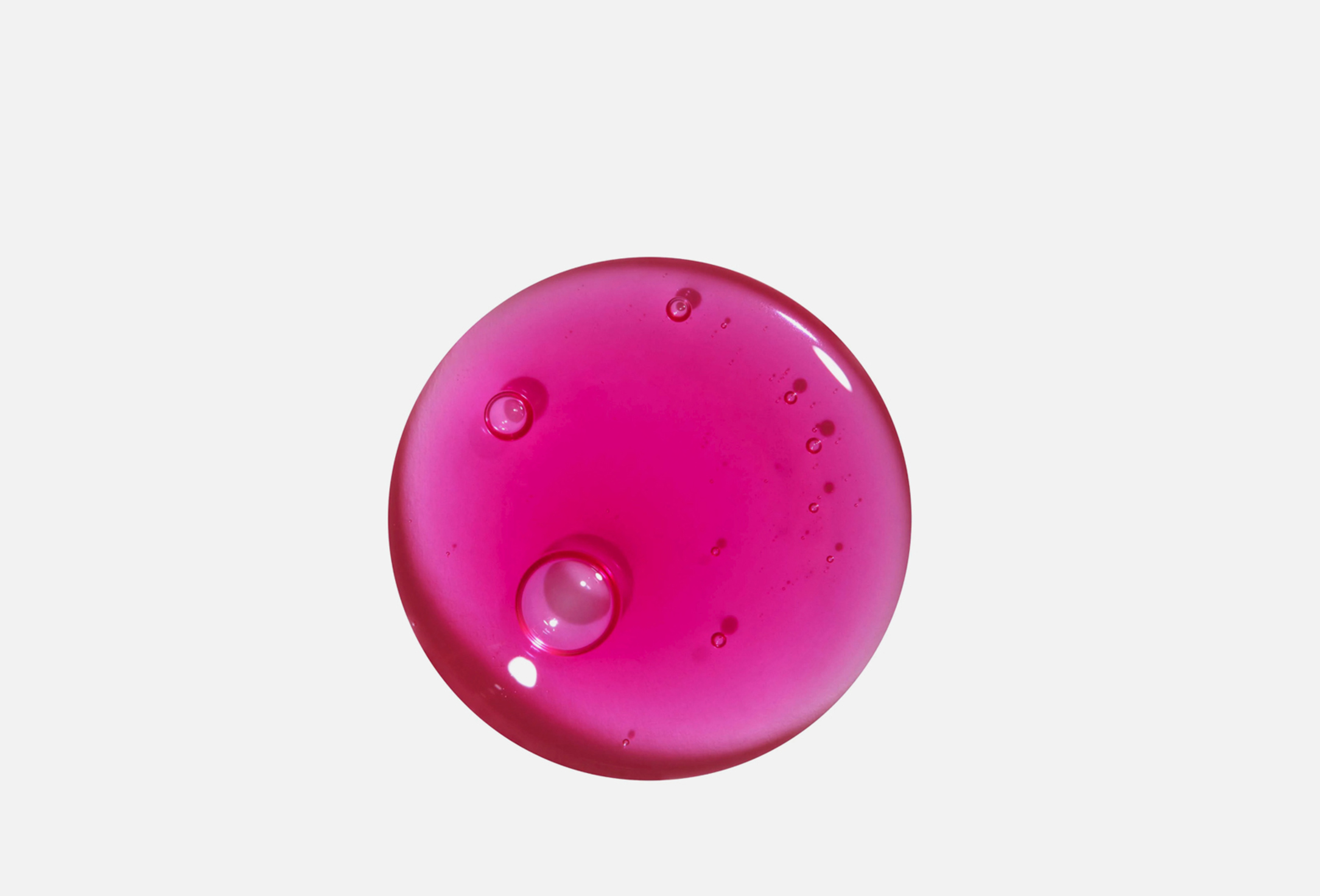 I DEW CARE Tinted Vitamin Lip Oil Glow Easy Raspberry Cool pink 6 ml I DEW CARE Tinted Vitamin Lip Oil Glow Easy Raspberry