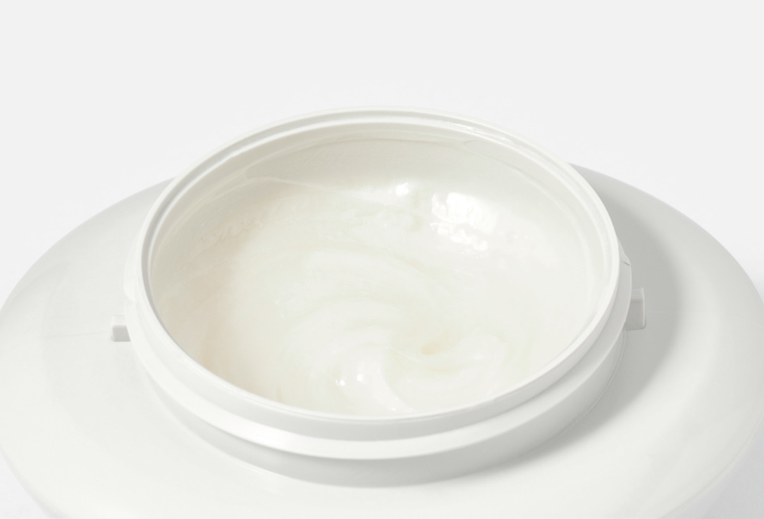 kerastase Hydrating Hair Mask Symbiose Masque Revitalisant Essentiel 200 ml kerastase Hydrating Hair Mask Symbiose Masque Revitalisant Essentiel