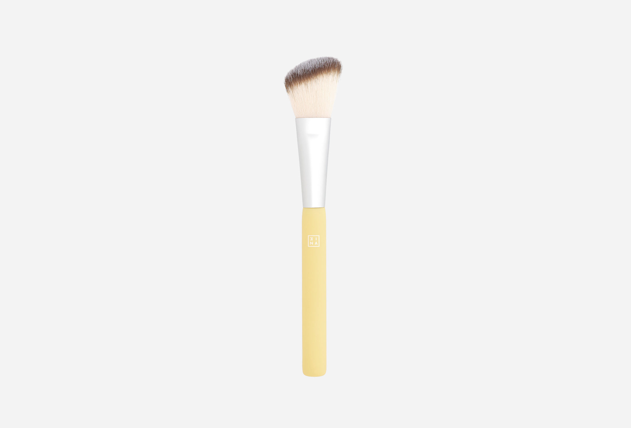 The Angle Blush Brush  1 
