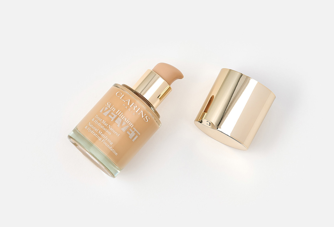 Clarins Lightweight Mattifying Foundation Skin Illusion Velvet
