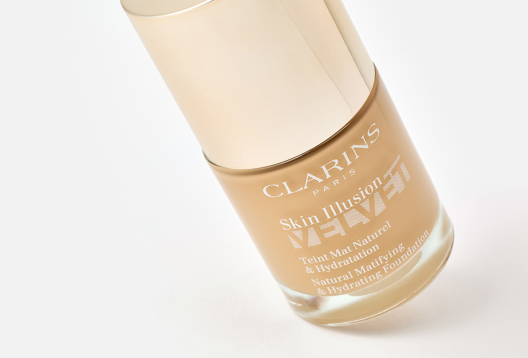 Clarins Lightweight Mattifying Foundation Skin Illusion Velvet