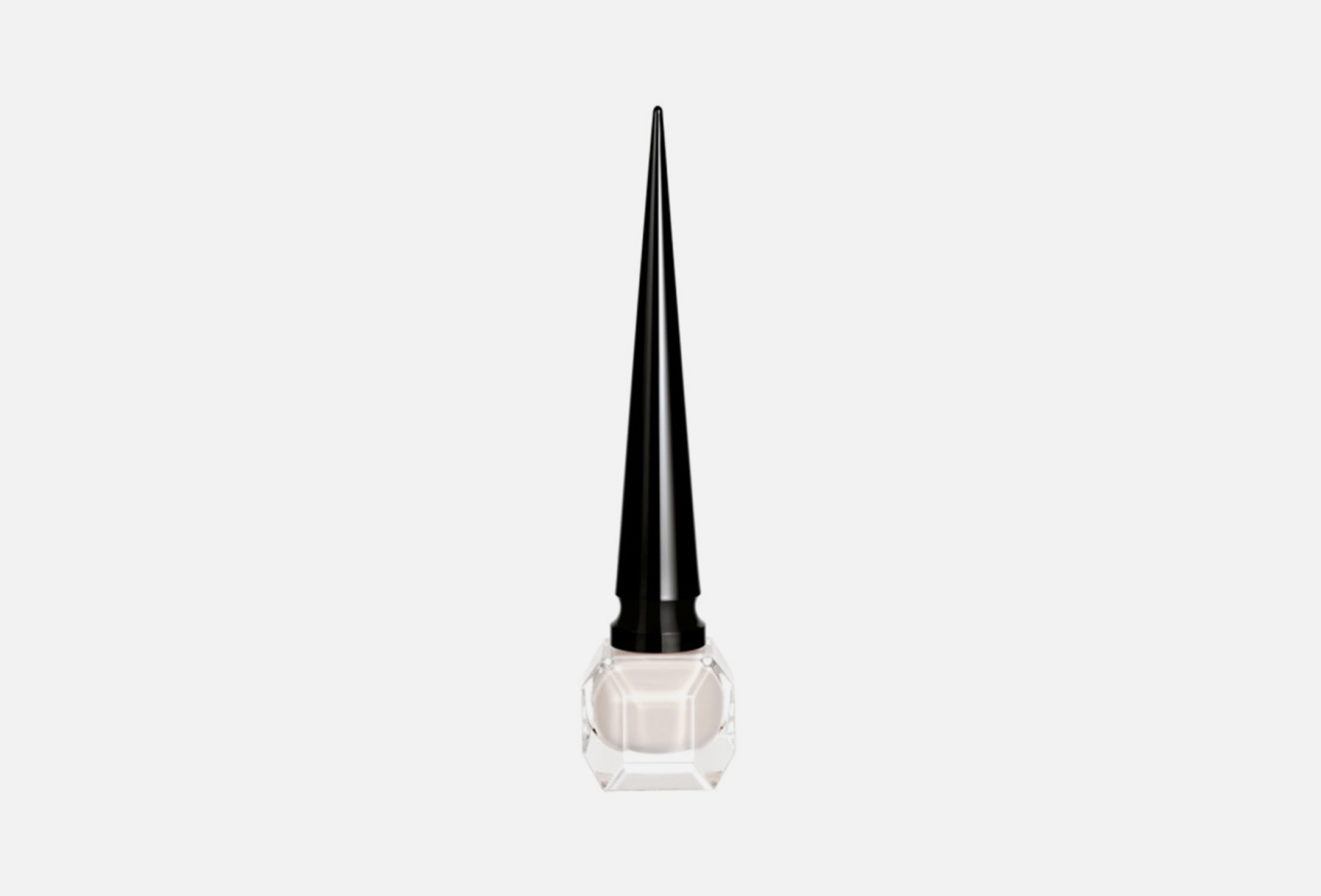Lalaque le vernis 6 900, Show in snow