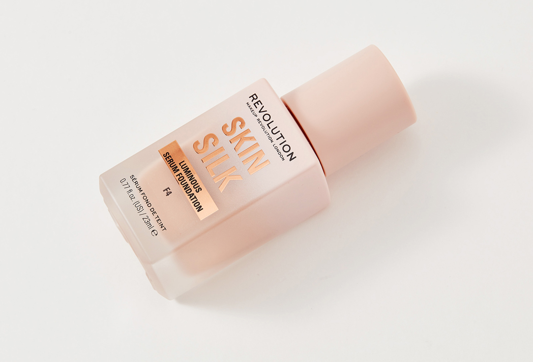 MakeUp Revolution Satin Liquid Serum-Foundation Skin Silk