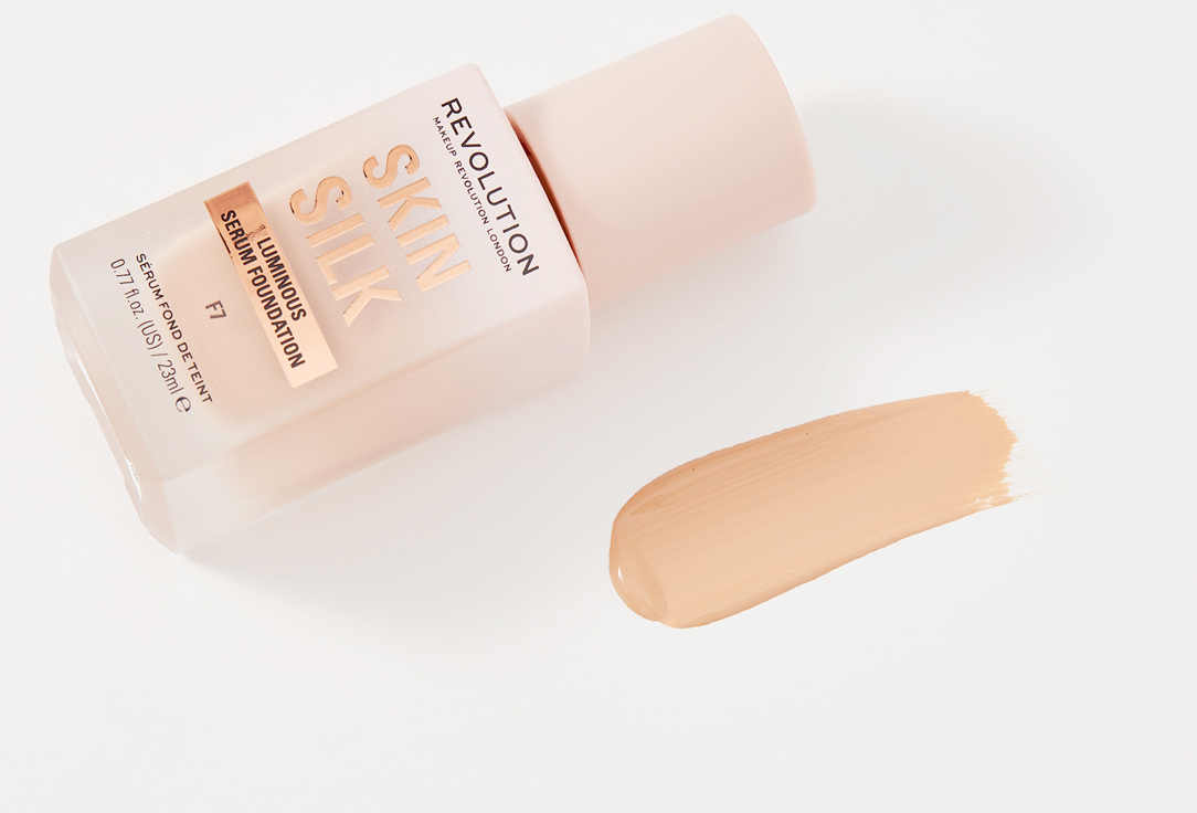 MakeUp Revolution Satin Liquid Serum-Foundation Skin Silk