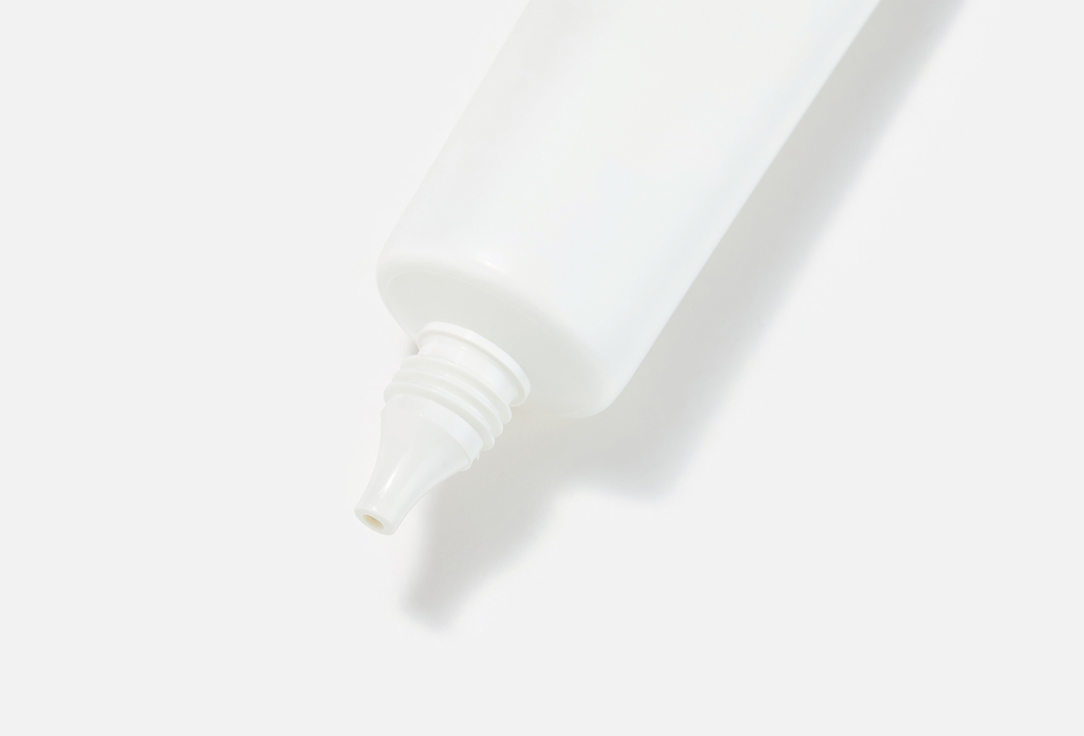 Estée Lauder Oil-control, pore-blurring makeup primer Double Wear Smooth & Blur