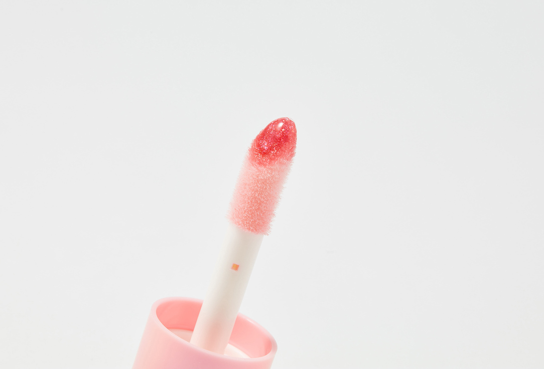 MakeUp Revolution Nourishing Lip Gloss Shimmer Bomb