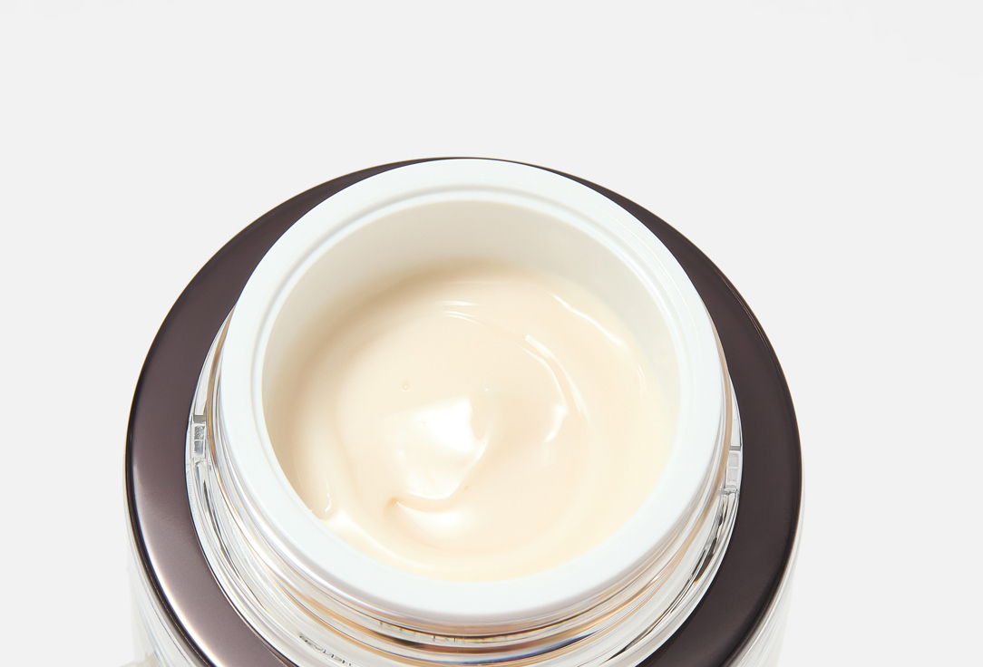 Estée Lauder Anti-aging soft face cream Re-Nutriv Ultimate Diamond