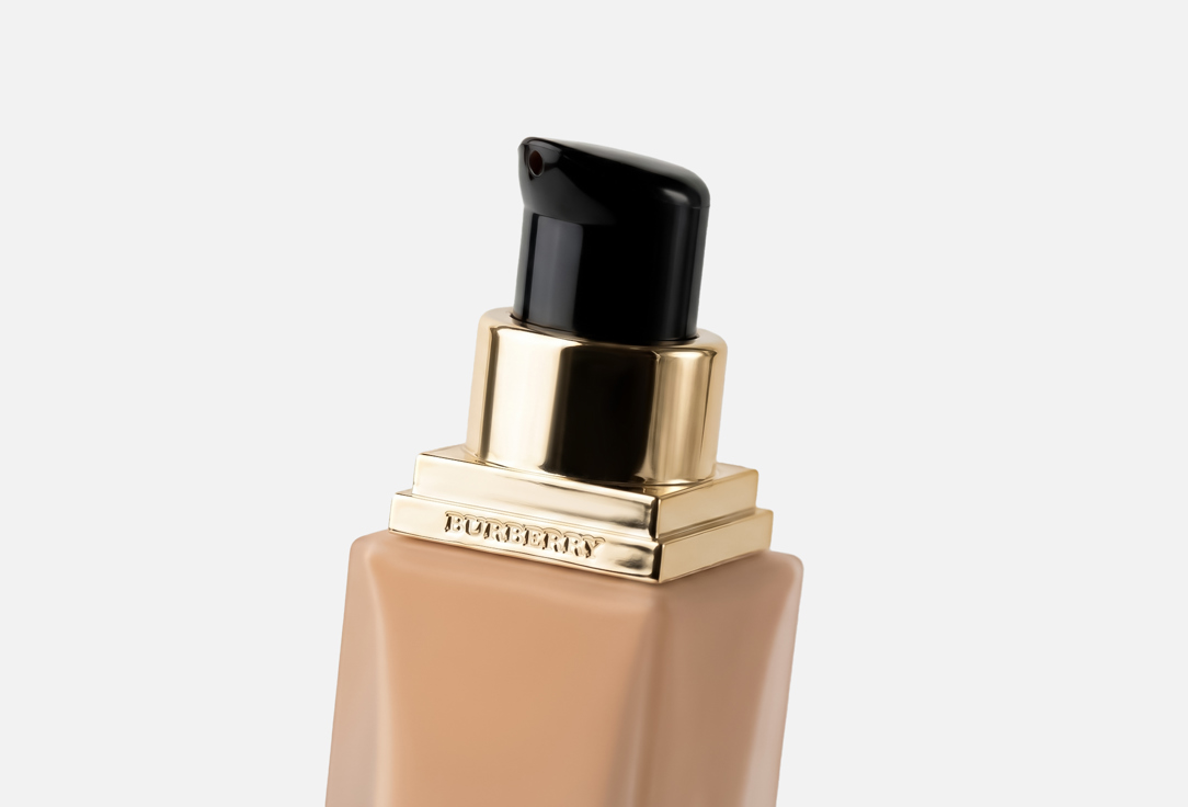 Burberry Foundation Beyond Wear Flawless Matte