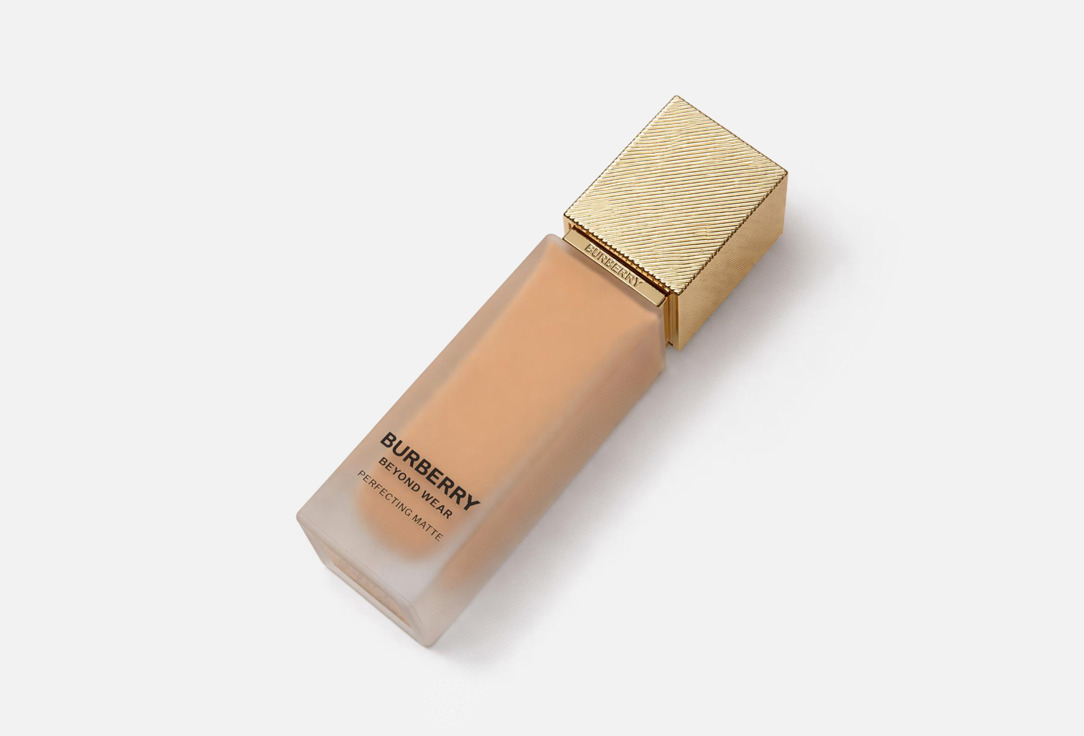 Burberry Foundation Beyond Wear Flawless Matte