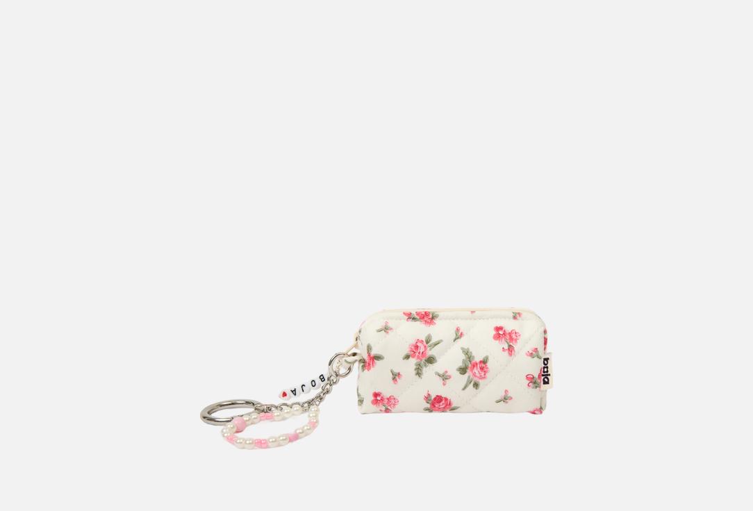 boja Cosmetic bag with chain Vanilla Marshmallow boja Cosmetic bag with chain Vanilla Marshmallow
