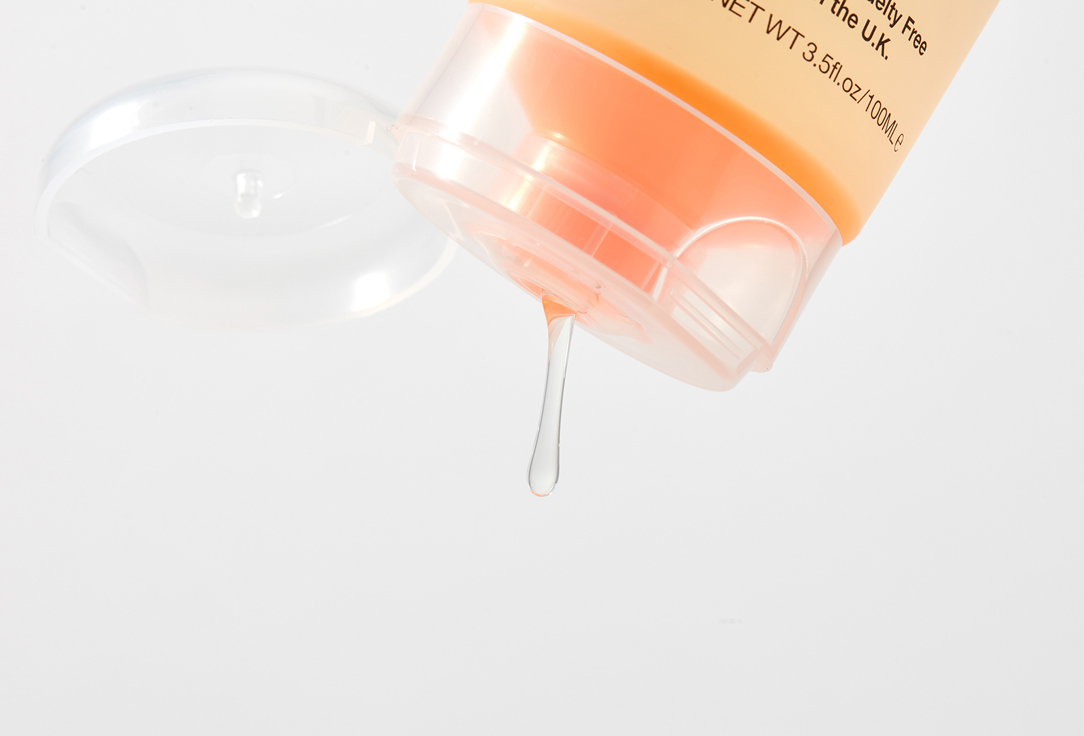CARBON THEORY Brightening & Refreshing Face Cleanser Vitamin C & Caffeine 100 ml CARBON THEORY Brightening & Refreshing Face Cleanser Vitamin C & Caffeine