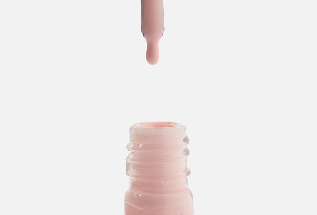 essence Glossy, fast-drying gel-effect nail polish Gel Nail Colour