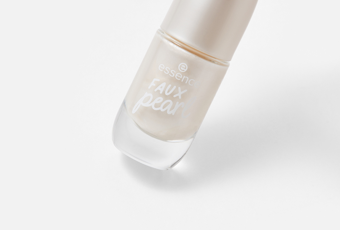 essence Glossy, fast-drying gel-effect nail polish Gel Nail Colour 71, Faux pearl 8 ml essence Glossy, fast-drying gel-effect nail polish Gel Nail Colour