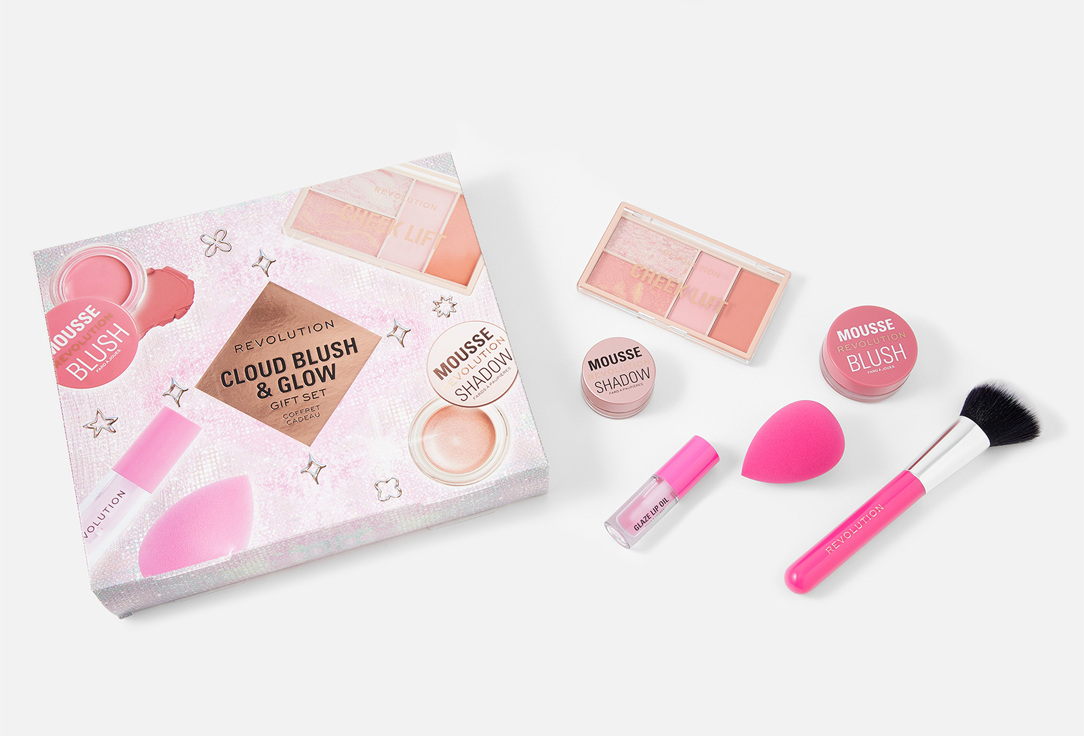 MakeUp Revolution Makeup Gift Set Cloud Blush & Glow