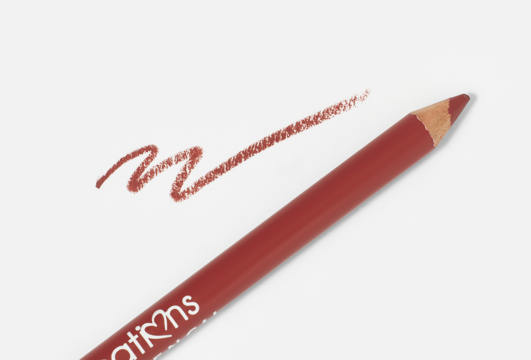 BEAUTY CREATIONS Long-Lasting Matte Lip Pencil Wooden Lip Pencil
