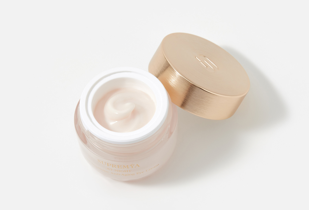 Sisley Anti-Aging Eye Cream Supremÿa At Night 15 ml Sisley Anti-Aging Eye Cream Supremÿa At Night
