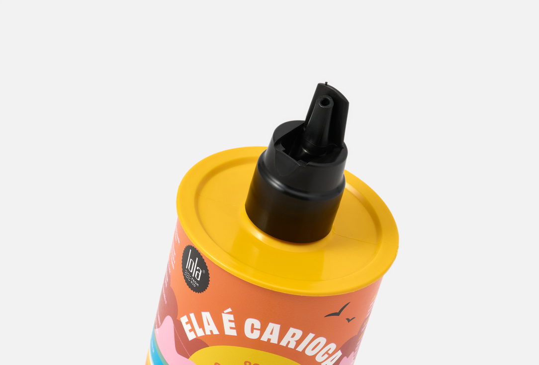 Lola from Rio Detangling & Styling Hair Cream Ela É Carioca