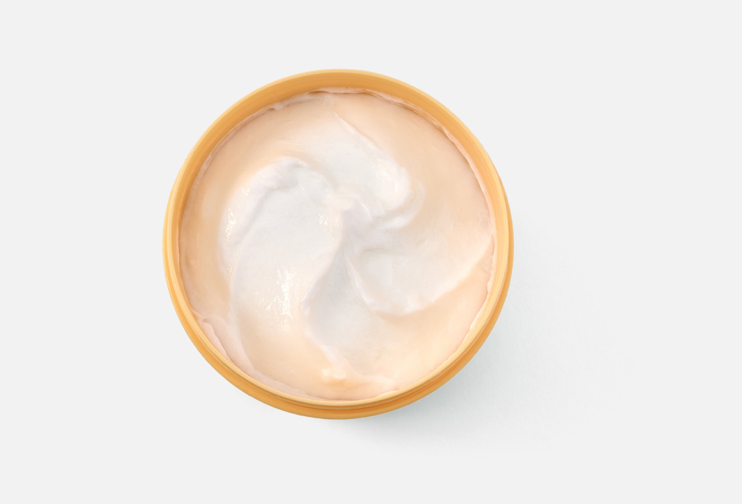 Lola from Rio Moisturising Mask For Curly Hair Meu Cacho Minha Vida