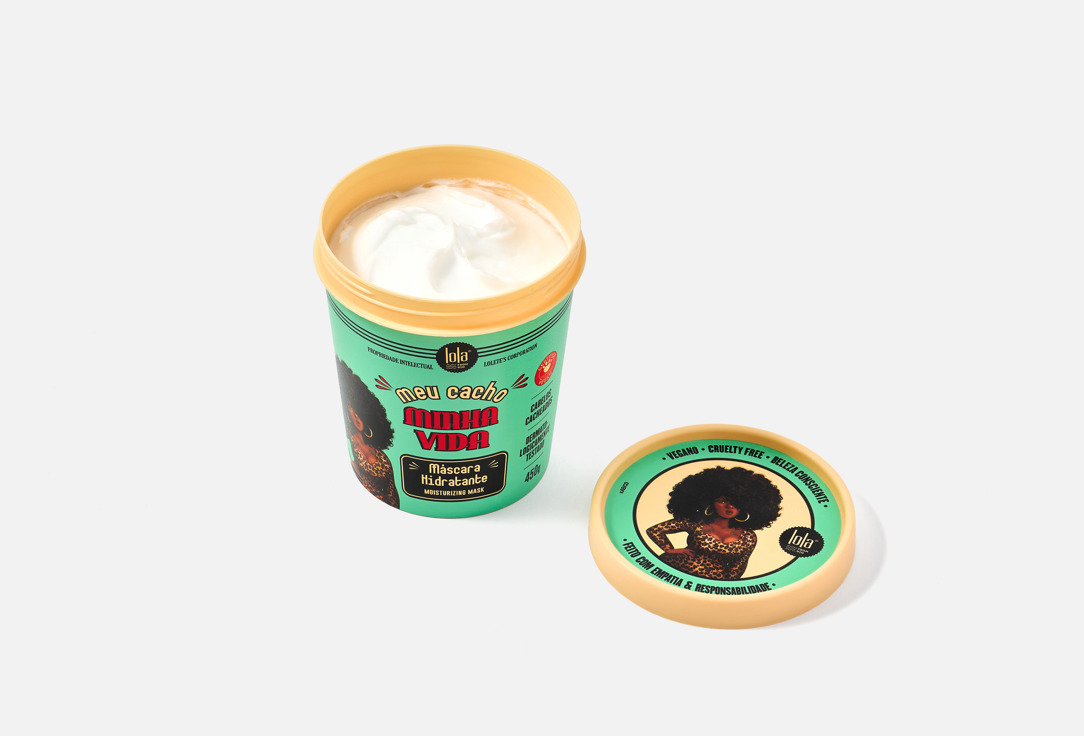 Lola from Rio Moisturising Mask For Curly Hair Meu Cacho Minha Vida