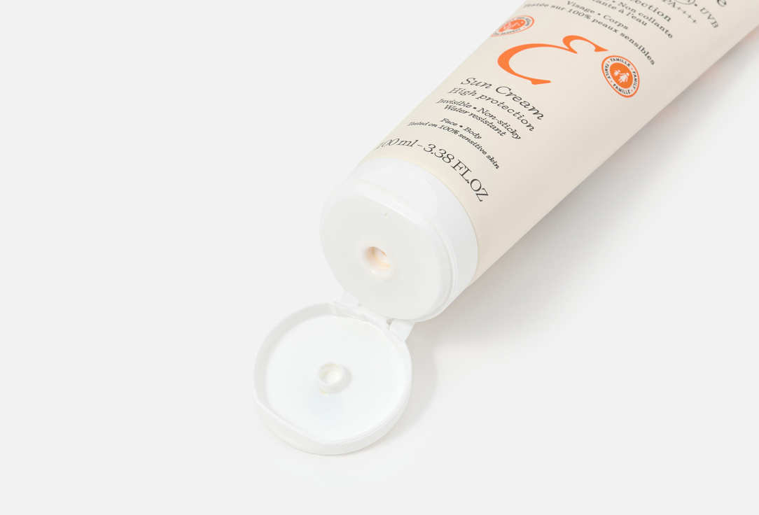 Embryolisse Water-resistant sunscreen SPF50 Sun Cream
