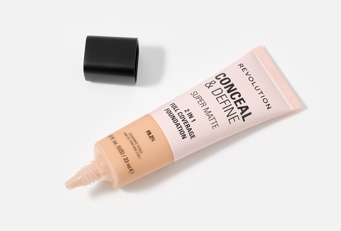 MakeUp Revolution Матирующий тональный крем Conceal & Define Foundation