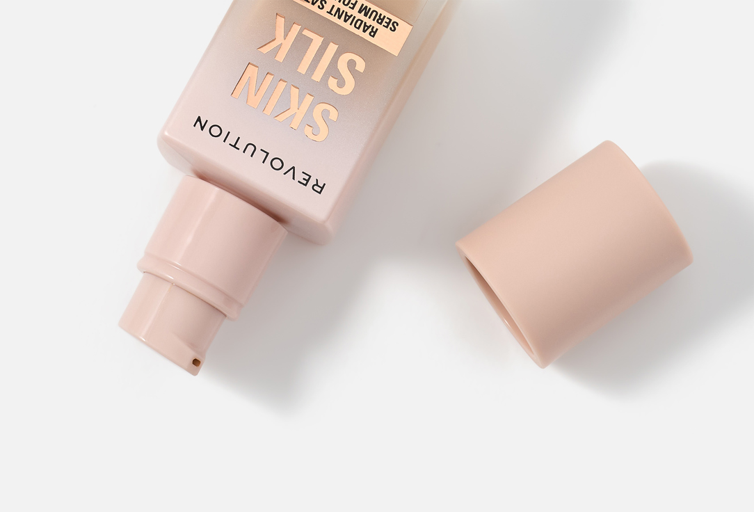 MakeUp Revolution Осветляющий тональный крем Skin Silk Serum Foundation