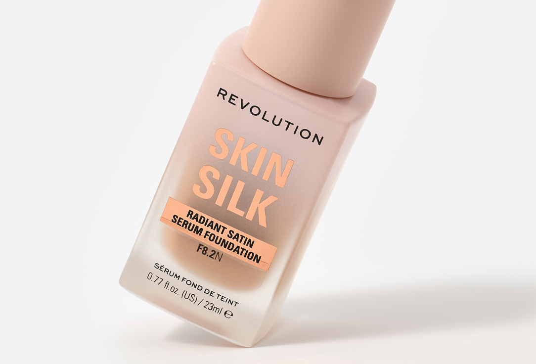 MakeUp Revolution Brightening Foundation Skin Silk Serum Foundation F8.2N 23 ml MakeUp Revolution Brightening Foundation Skin Silk Serum Foundation