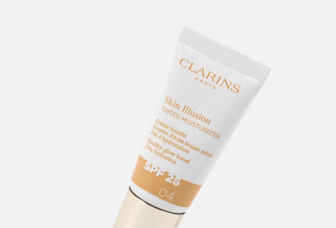 Clarins Illuminating Creamy Foundation SPF25 Skin Illusion Tinted Moisturizer