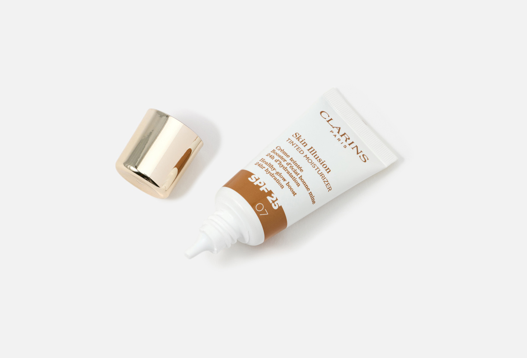 Clarins Moisturizing & Glowing Creamy Foundation SPF 25 Skin Illusion Tinted Moisturizer 07 40 ml Clarins Moisturizing & Glowing Creamy Foundation SPF 25 Skin Illusion Tinted Moisturizer
