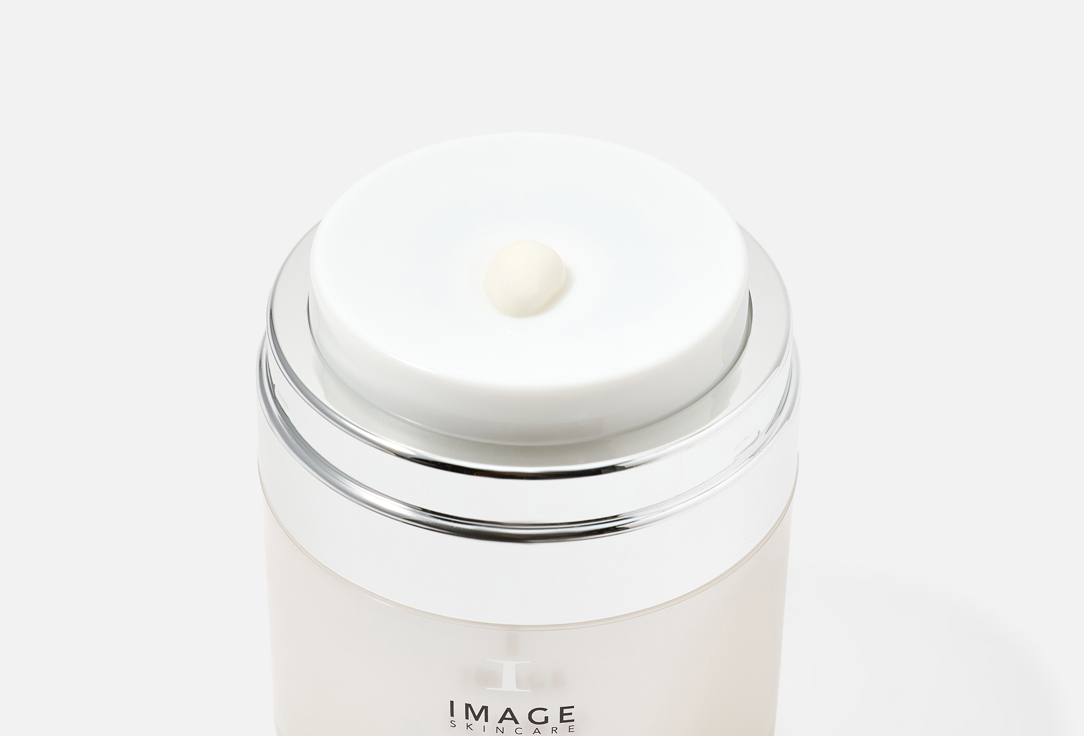 Image Skincare Brightening hydrating anti-aging face cream ILUMA intense brightening crème