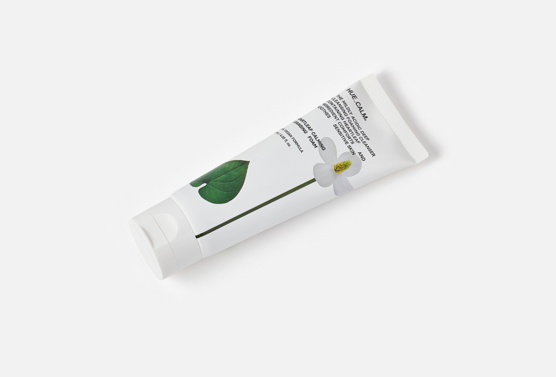 HUECALM Soothing Face Cleansing Foam Heartleaf calming 120 ml HUECALM Soothing Face Cleansing Foam Heartleaf calming