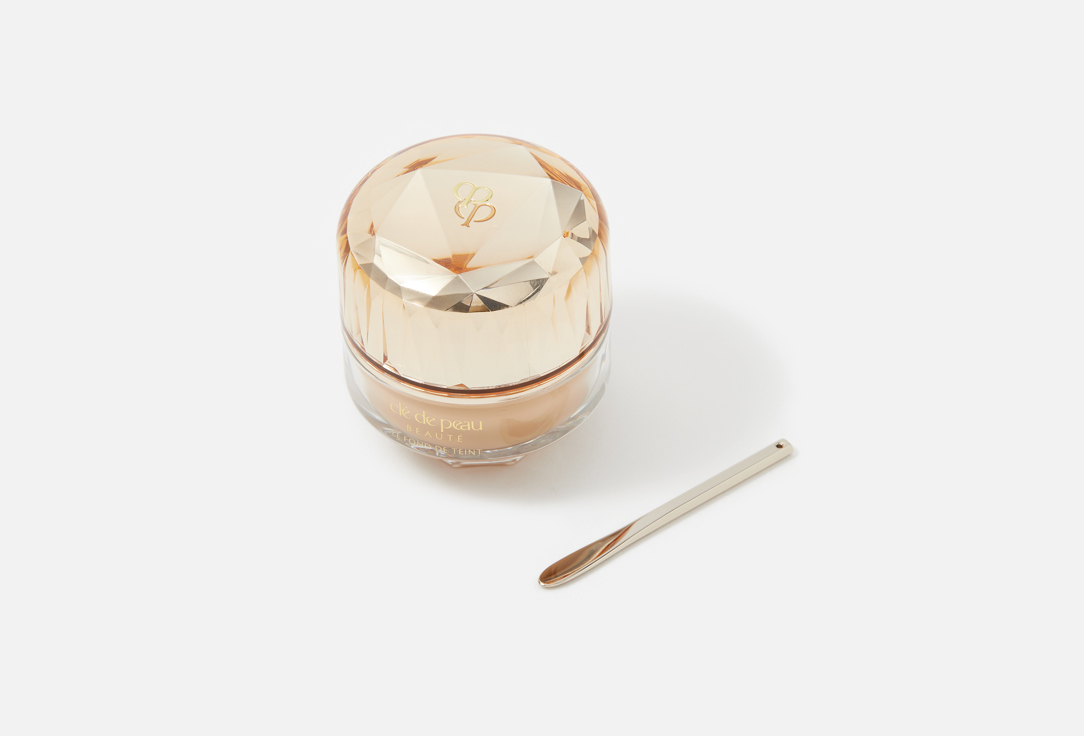 Clé de Peau Beauté Illuminating Creamy Foundation SPF22 The Foundation