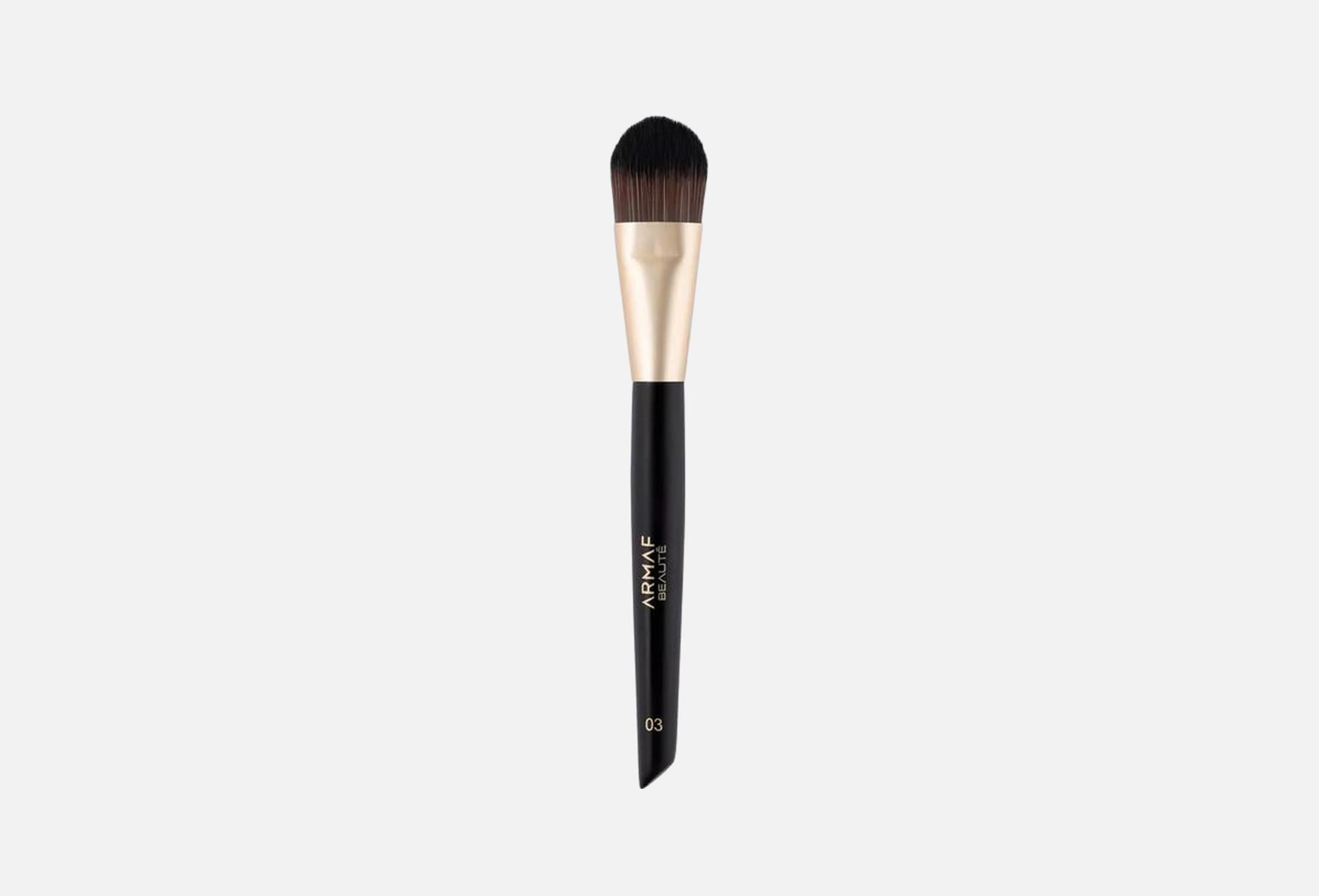 Foundation Brush 03  1 