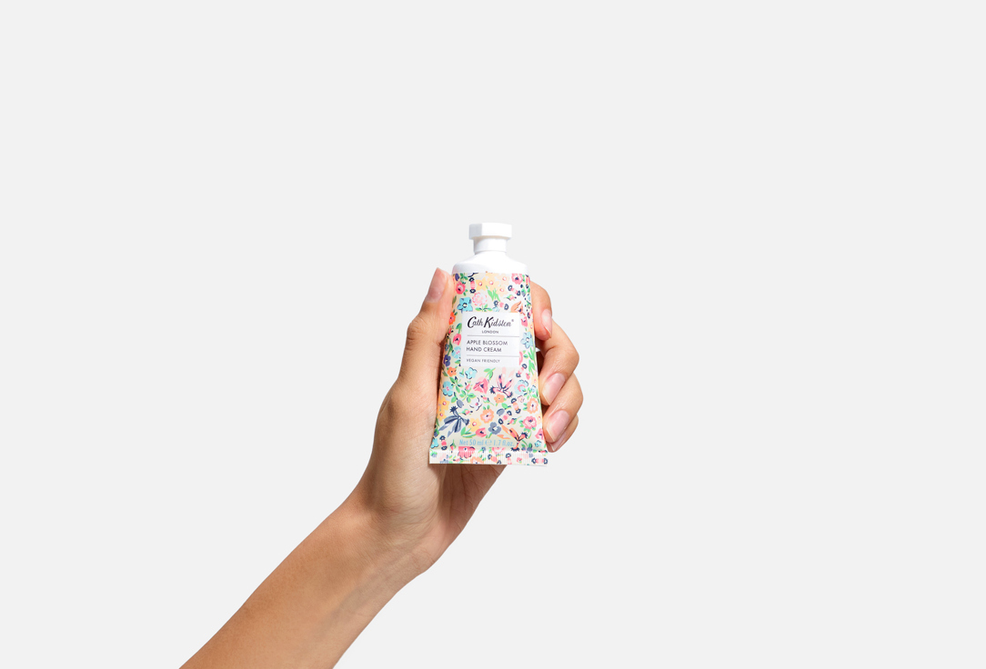 Cath Kidston Moisturizing Apple Blossom Hand Cream Harmony Ditsy 50 ml Cath Kidston Moisturizing Apple Blossom Hand Cream Harmony Ditsy