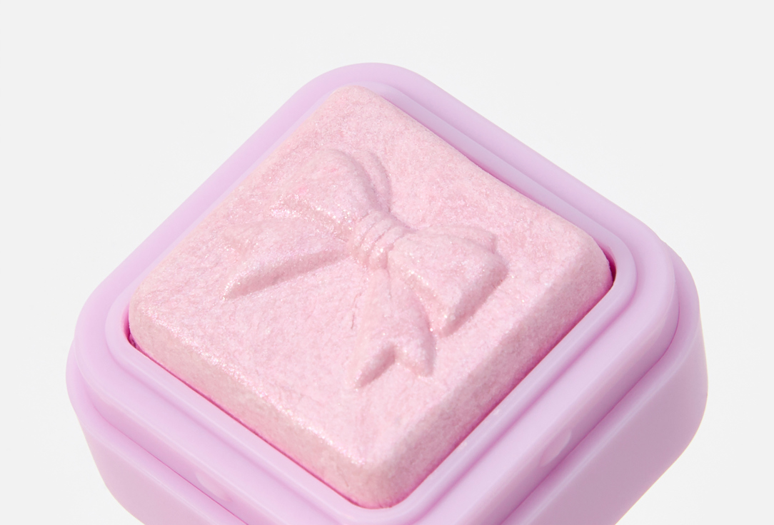 essence Highlighter Fabowlous