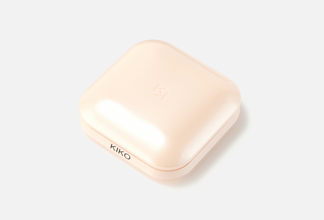KIKO Milano Moisturizing, smoothing compact powder foundation Skin Lover