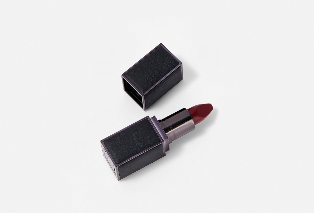 Tom Ford Semi-matte creamy lipstick Fabulous Lip Color 07, Plum 3.4 g Tom Ford Semi-matte creamy lipstick Fabulous Lip Color
