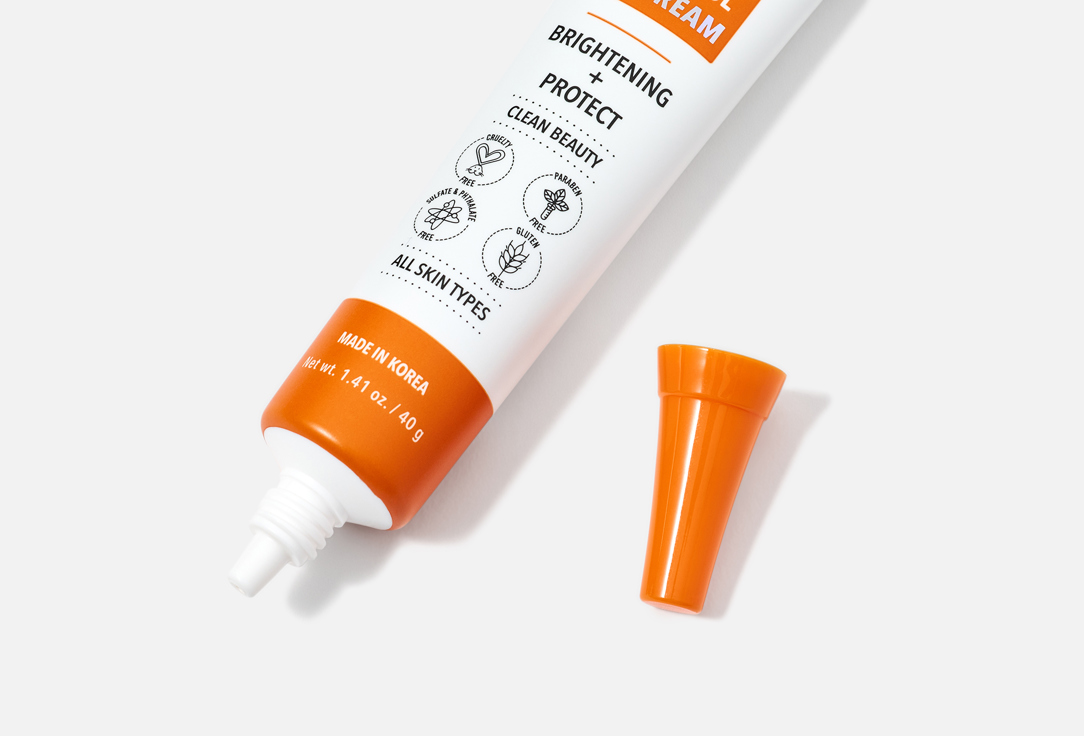 MOIRA Brightening and firming eye cream Vitamin B, C & E Youthful